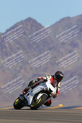 media/Oct-01-2023-SoCal Trackdays (Sun) [[4c570cc352]]/Turn 9 Set 2 (10am)/